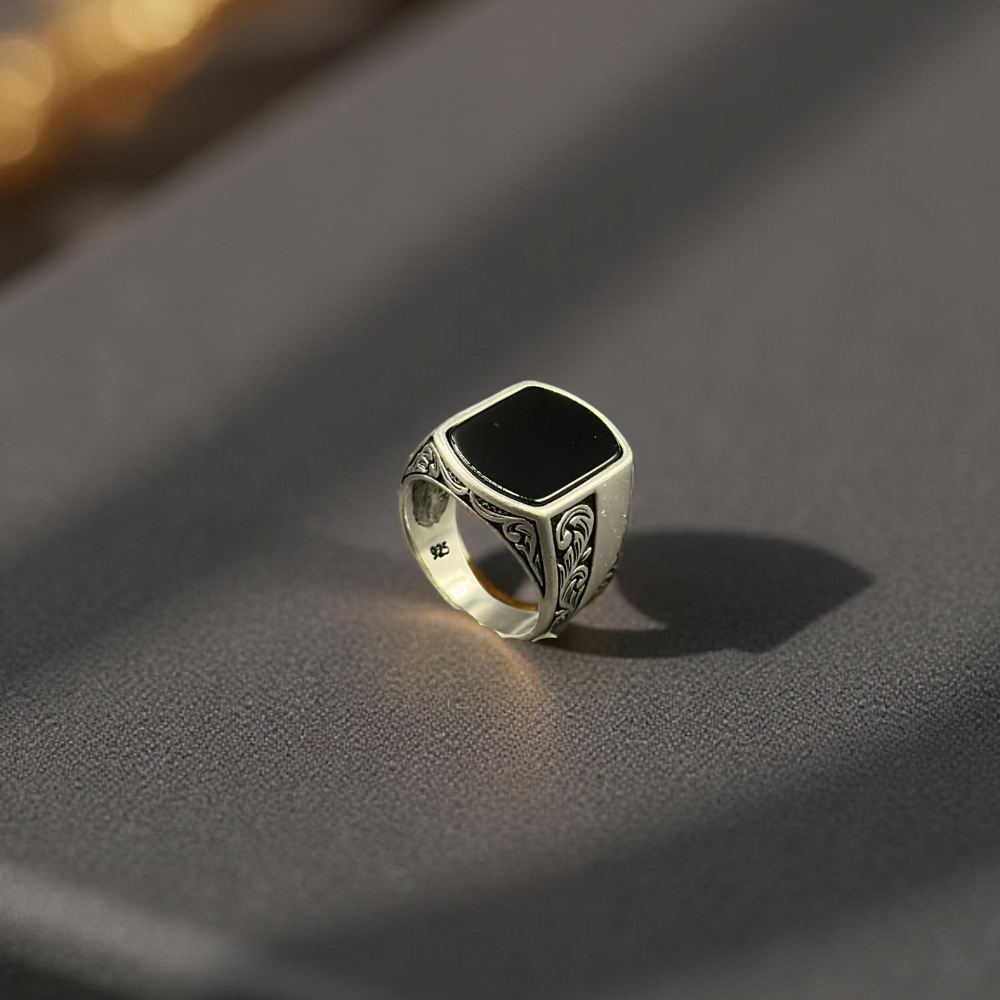 Onyx Crest Silver