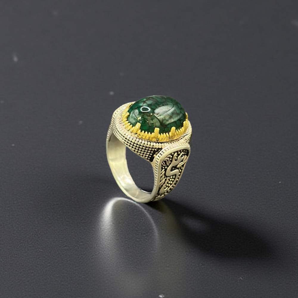 Emerald Majesty Signet