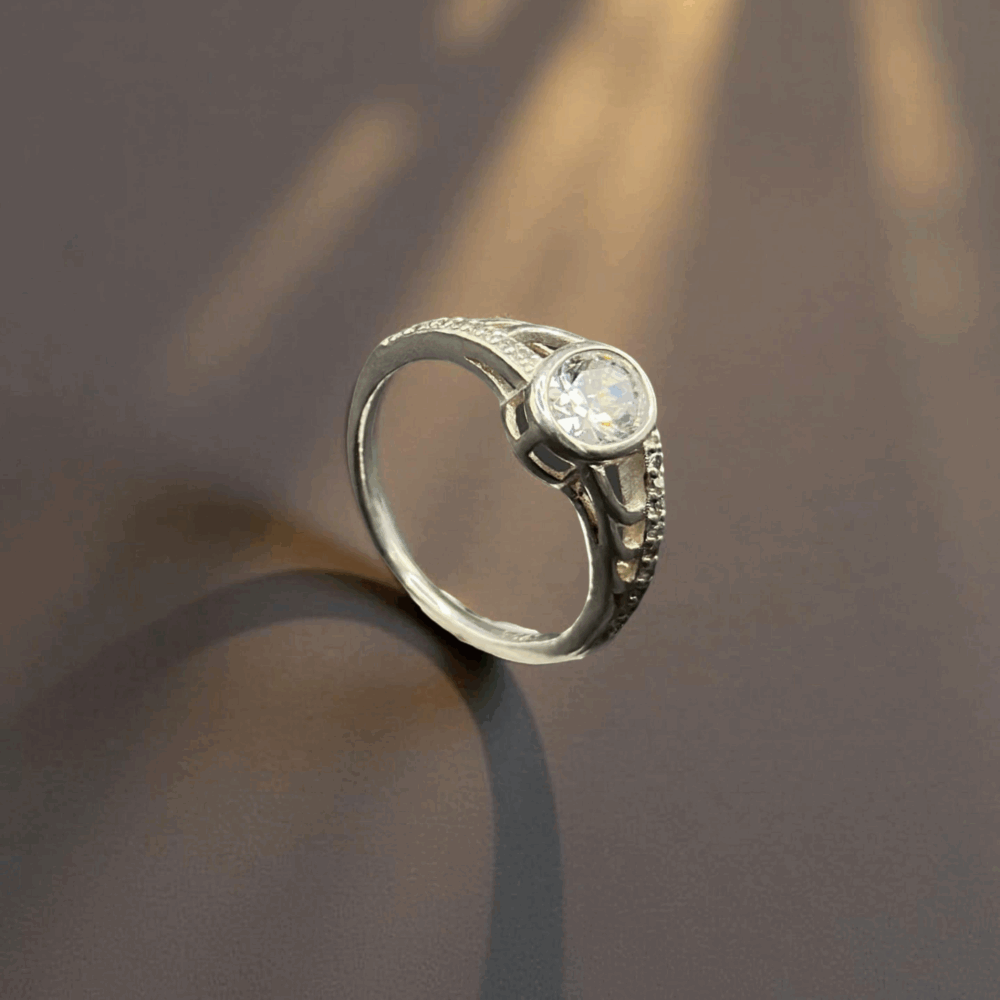 Aurelia Bezel